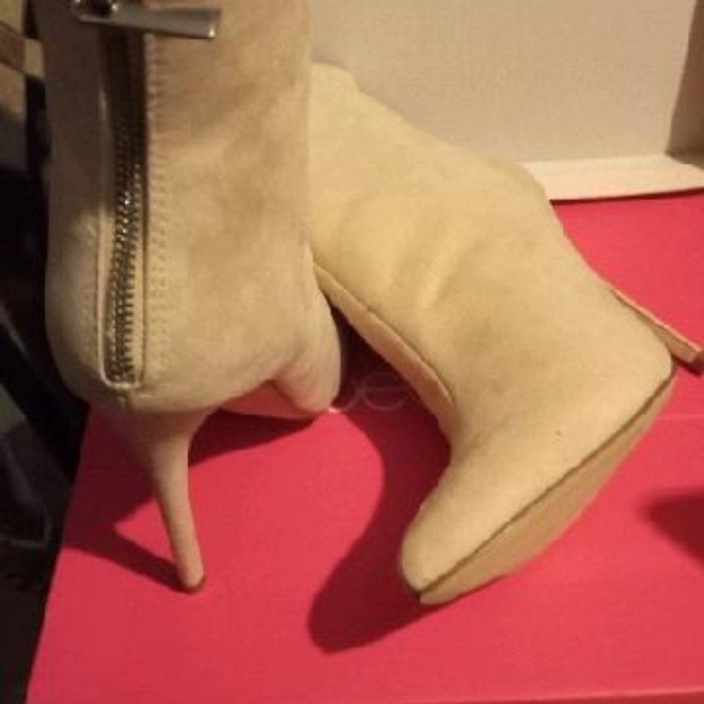 Shoe Dazzle suede beige booties.Size 7.5